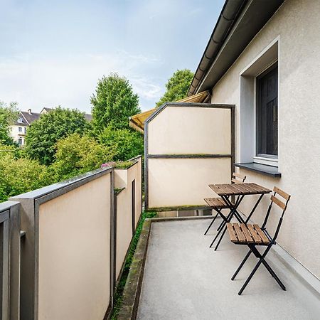 Smart Home - Essen - Perfect For 5 Guests! Central - Balcony - Netflix - Free Parking Zone المظهر الخارجي الصورة