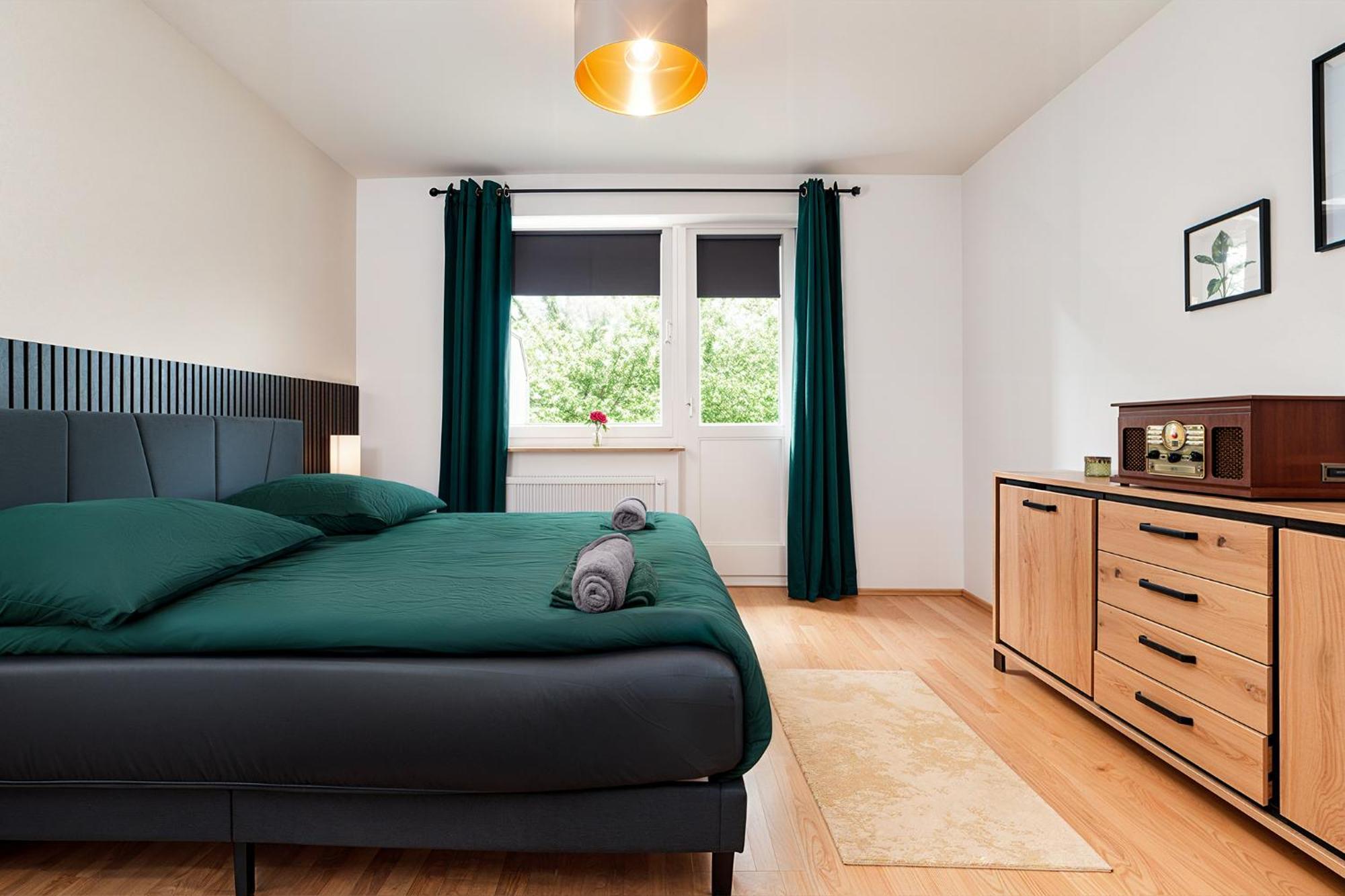 Smart Home - Essen - Perfect For 5 Guests! Central - Balcony - Netflix - Free Parking Zone المظهر الخارجي الصورة